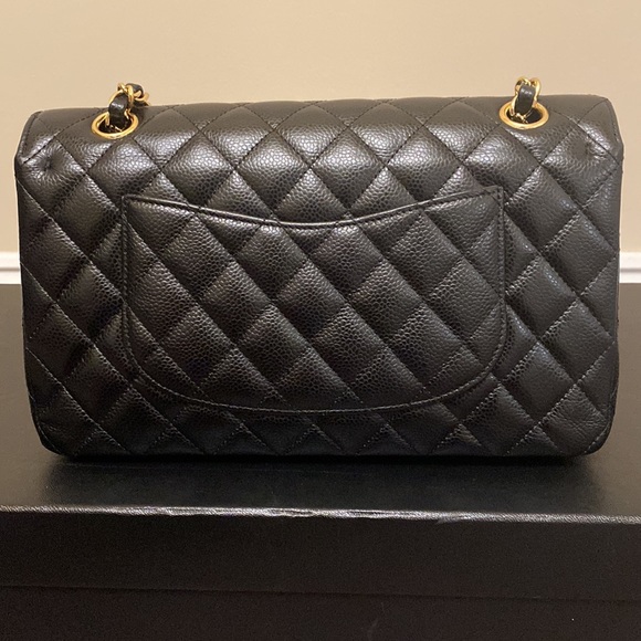 Chanel Medium Classic Flap Bag - Picture 3 of 15